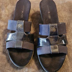 Bandolino Navy Sandle